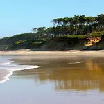 Vandrarhem Golden Waves Surf And Yoga Furadouro Ovar