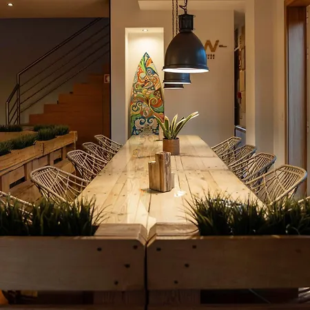 Golden Waves Surf And Yoga Furadouro Ovar