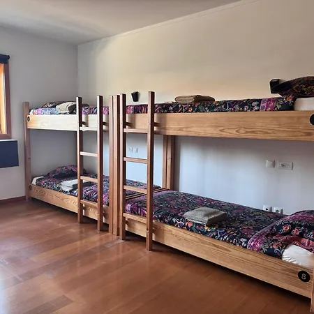 Golden Waves Surf And Yoga Furadouro Albergue Ovar