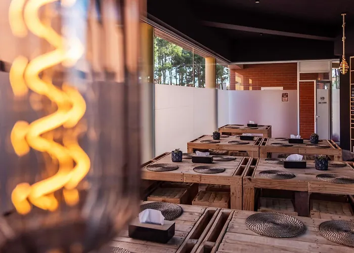 Golden Waves Surf And Yoga Furadouro Hostel